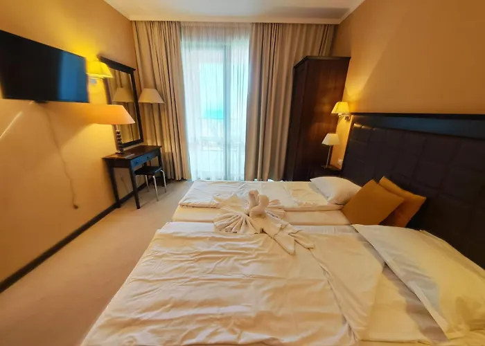 Royal Barcelo G404 Sunny Daire *