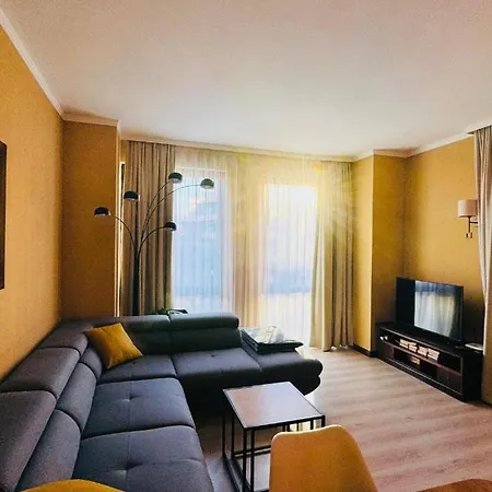 Royal Barcelo G404 Sunny * Slantchev Briag